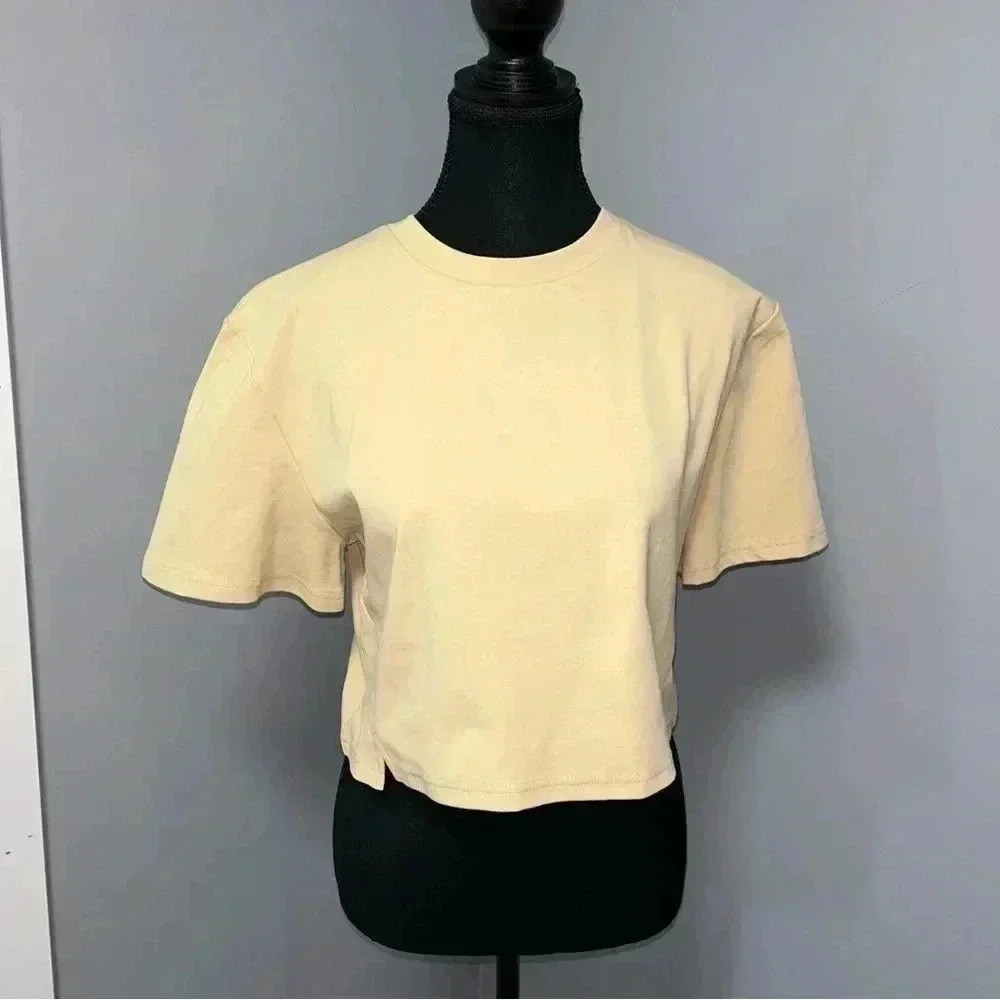 Superdown Kayla Tee - Picture 2 of 7